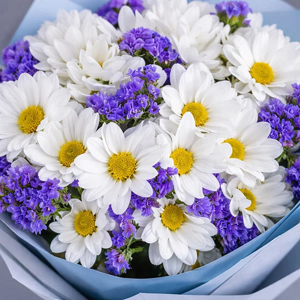 Долина мечтаний – букет из хризантем